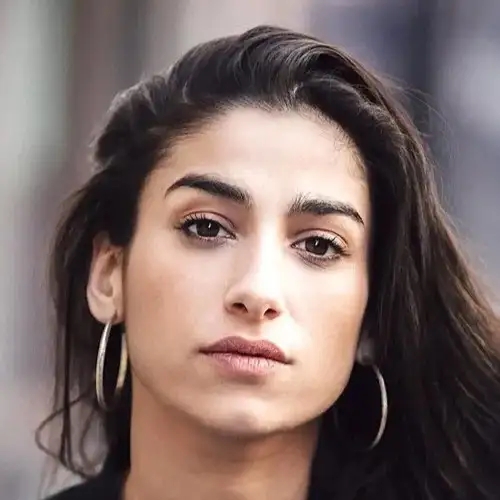 کارولینا یوسته