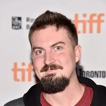 آدام وینگارد