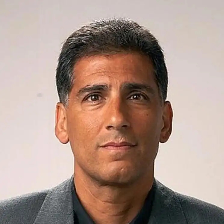 سیروس نورسته